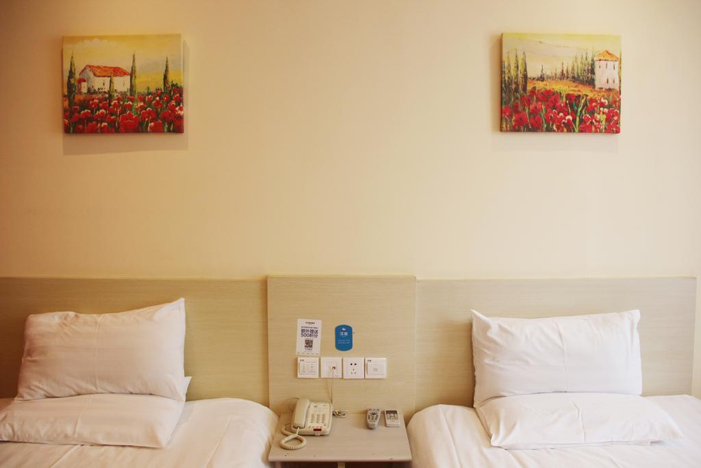 Hanting Express Shanghai Jinqiao Middle Yanggao Road Chambre photo
