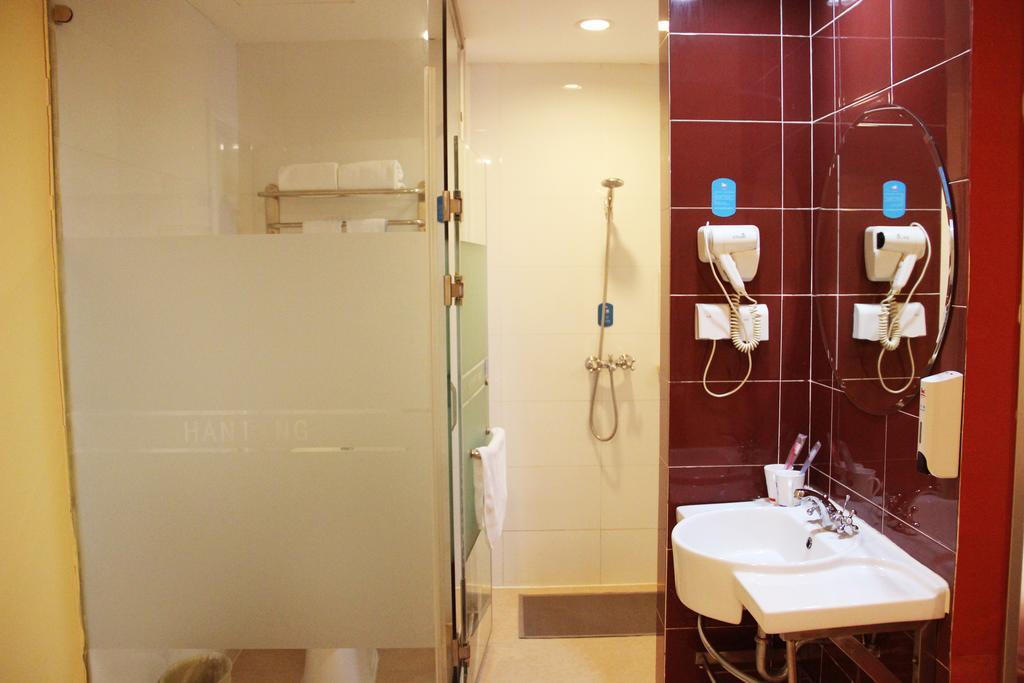 Hanting Express Shanghai Jinqiao Middle Yanggao Road Chambre photo