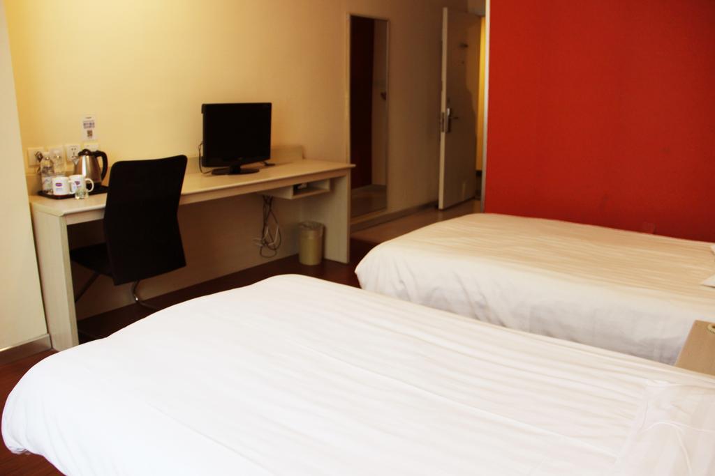 Hanting Express Shanghai Jinqiao Middle Yanggao Road Chambre photo